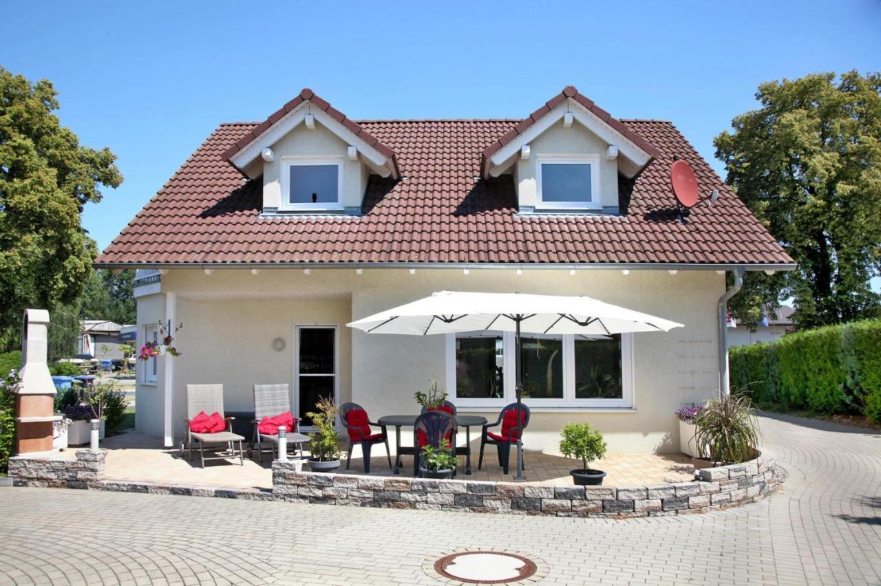 Ferienhaus Adler In 미로우 외부 사진