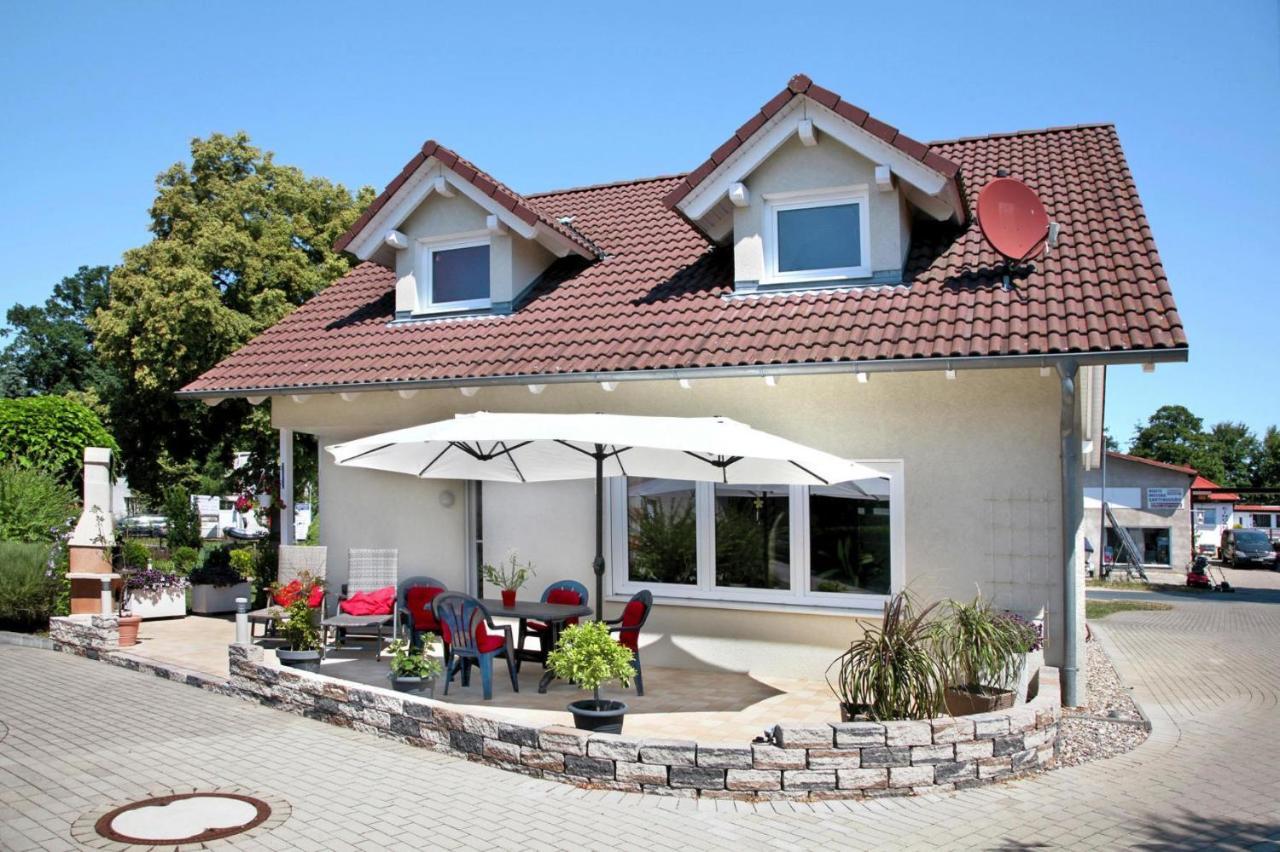 Ferienhaus Adler In 미로우 외부 사진